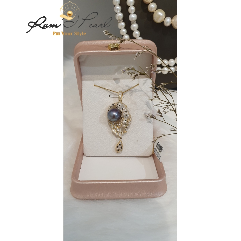 Mặt dây chuyền ngọc trai biển cao cấp báo Cartier
